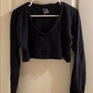 Gym shark long sleeve crop sweater
